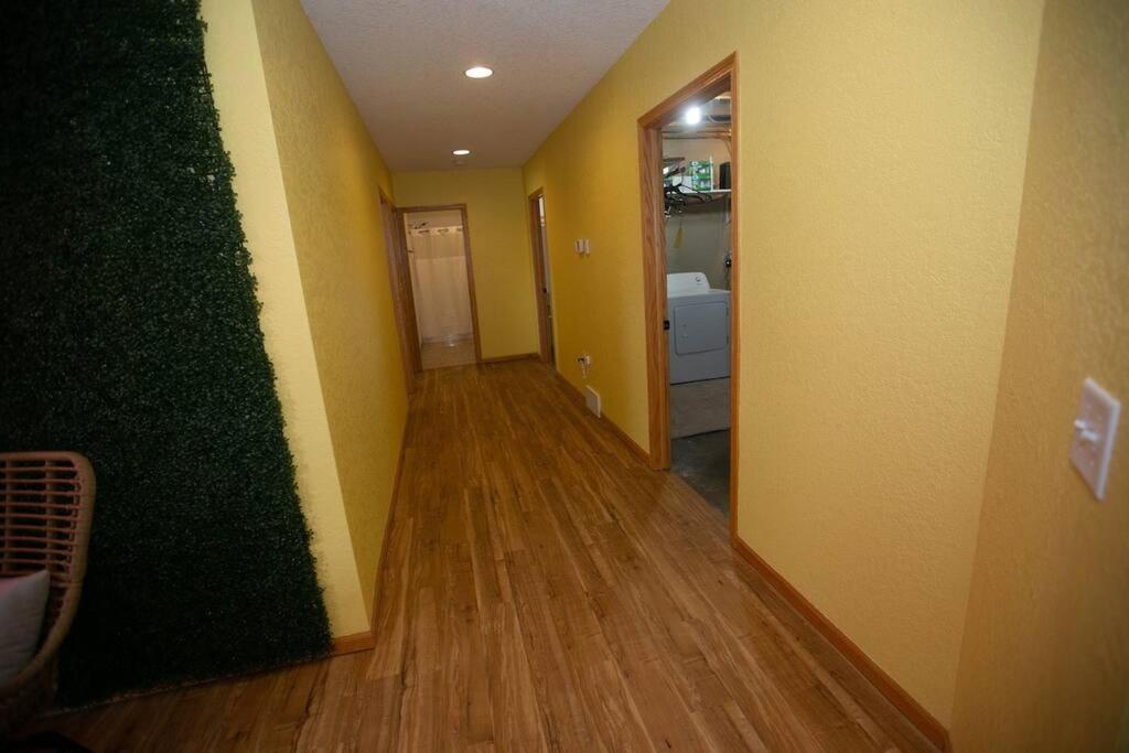 511053899